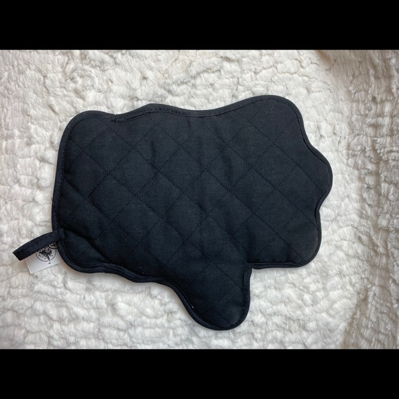 Official Disney Parks Mickey Mouse Hand Oven Mitt - Picture 2 of 4